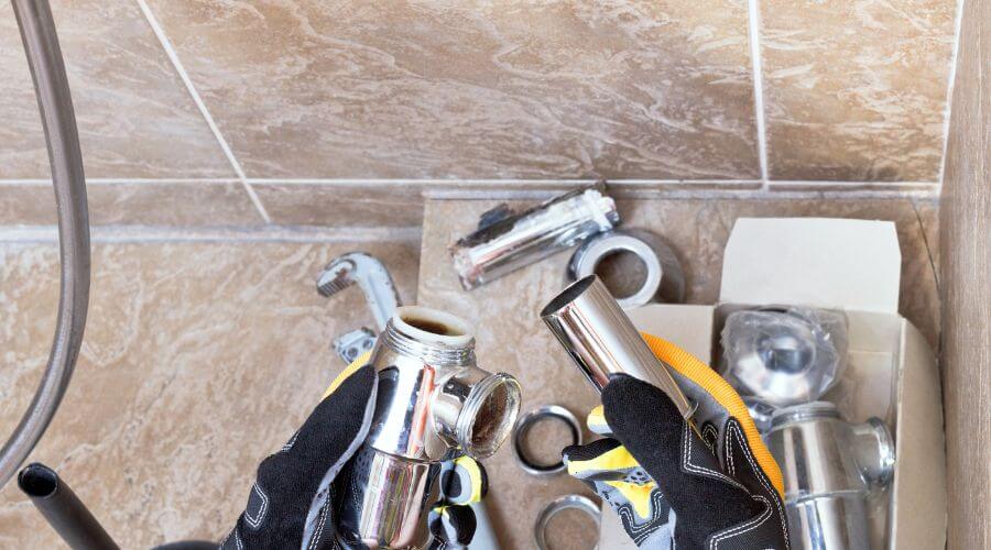 Professional gutter cleaning in Crockett, CA